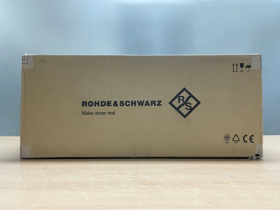 Источник питания R&S NGP804